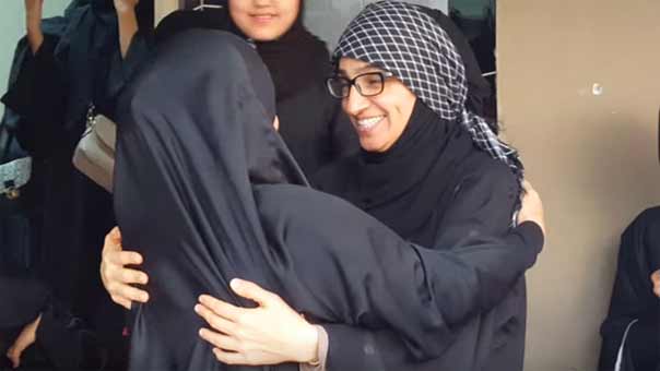 السلطات البحرينية تمنع الناشطة الحقوقية ريحانة الموسوي من مغادرة البلاد