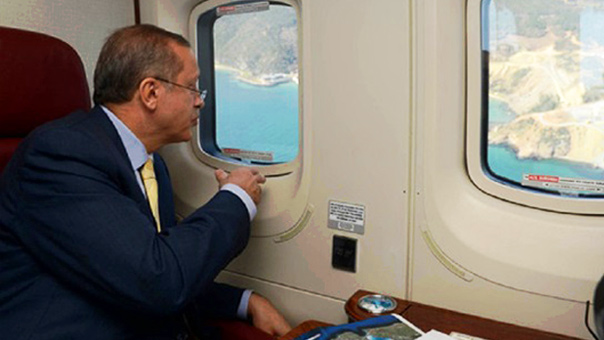 طائرة اردوغان ليلة الانقلاب كانت تحت مرمى نيران المتورطين .. لماذا لم تقصف!