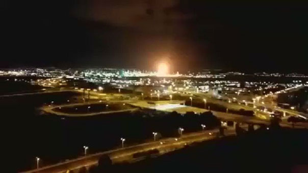 انفجار يهز مصفاة البترول في حيفا بالقرب من مخازن الامونيا