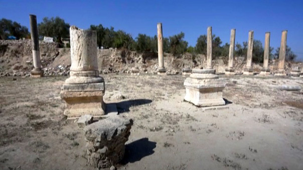 مدينة تاريخية تحتوي قبراً لنبي .. من هو؟