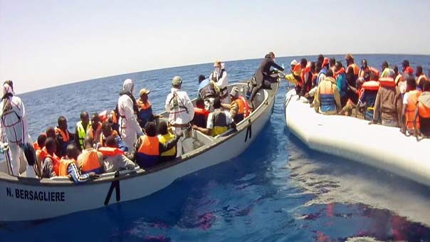 إيطاليا تعمل على خطة لترحيل المهاجرين غير الشرعيين جماعيًا