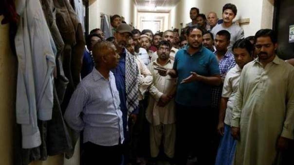 50 ألف باكستاني يغادرون السعودية بسبب أزمة الرواتب