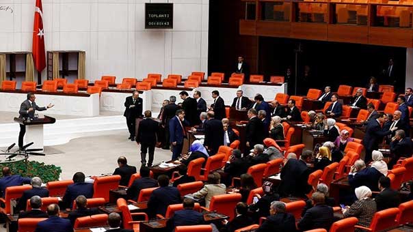  البرلمان التركي يوافق على تعزيز صلاحيات أردوغان