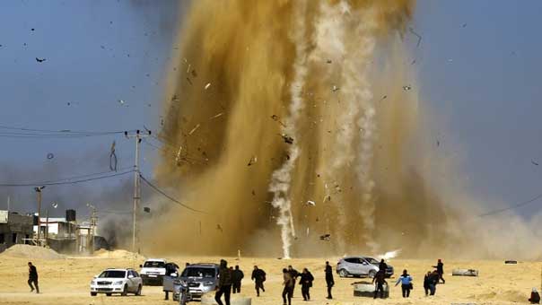&rsquo;يديعوت أحرونوت&rsquo;: التصعيد الإسرائيلي في غزة سببه القلق من حفر الأنفاق