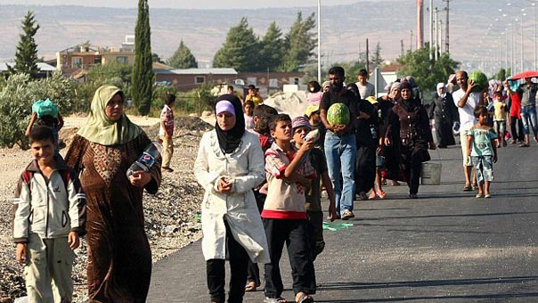 لا حل لقضية النازحين سوى بالتواصل مع دمشق:
الرهان على وعود كاذبة للغرب سيفاقم الازمة