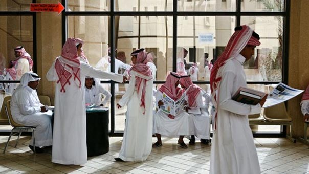 تزامنًا مع عيد العمال .. ارتفاع أصوات العاطلين عن العمل في السعودية