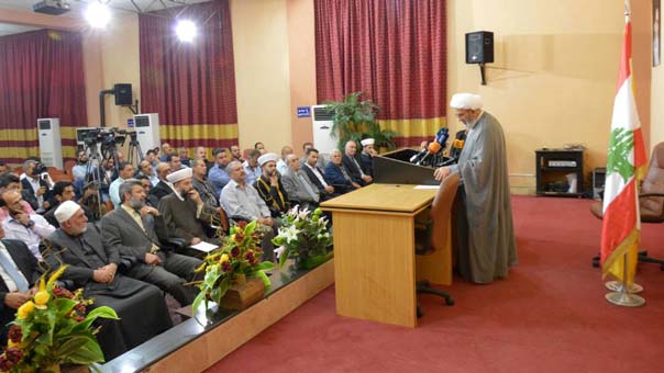  الشيخ يزبك: لتكن عودة أهالي الطفيل الى بلدتهم مقدمة لعودة كل الذين نزحوا من سوريا إلى ديارهم