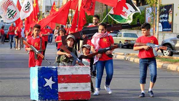 &rsquo;المقاومة مرت في شوارع صيدا&rsquo; بمشهدية انتصار بذكرى التحرير