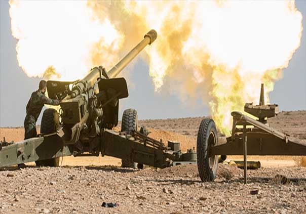 الجيش السوري وحلفاؤه يواصلون التقدم في البادية.. وطيران &rsquo;التحالف&rsquo; يغير على دير الزور والرقة ويقتل 8 مدنيين