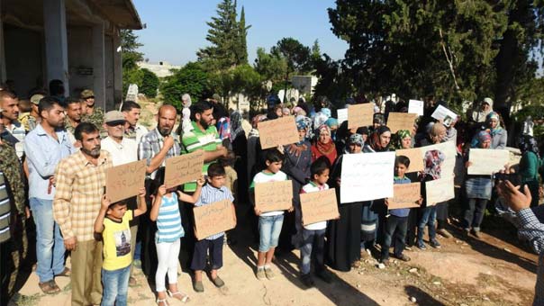بالصور.. كيف أحيا أهالي بلدتي الفوعة وكفريا المحاصرتين عيد الفطر؟