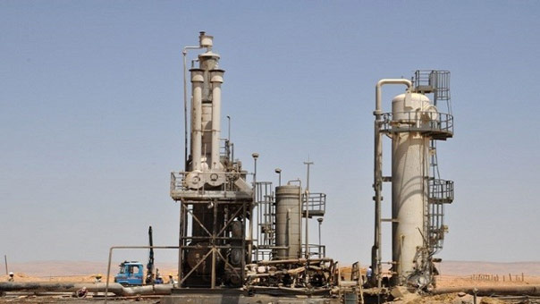 دمشق تستعيد أكثر من 40 بئرا نفطية في الرقة منذ مطلع الشهر