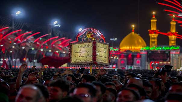 مسلمو العالم يحيون عاشوراء الإمام الحسين (ع) تخليدًا لمصاب سبط الرسول (ص)
