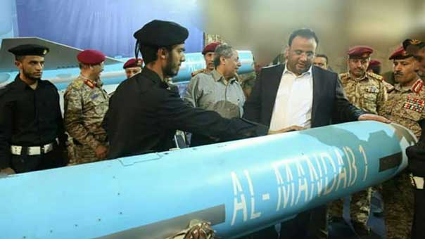القوات البحرية اليمنية تحذر تحالف العدوان من إغلاق الموانئ اليمنية أو استهدافها 

