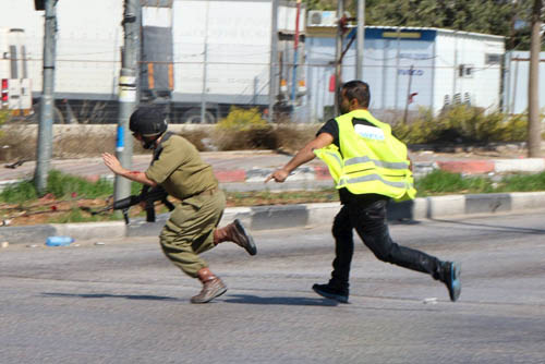 فدائيو انتفاضة القدس: شعب فلسطين يحكم بالسكين 