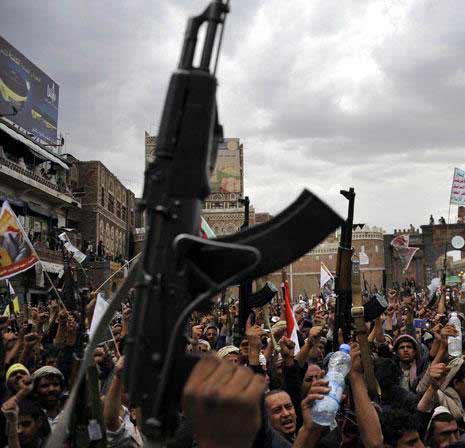 الجيش اليمني واللجان الشعبية سيطروا على عدد من المواقع في الشريجة ونجران