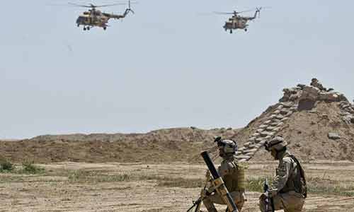 القوات العراقية ترفع العلم العراقي على مركز الشرطة في الرمادي وتتقدم في المدينة