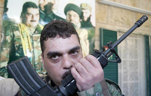 بالصور: مسيرة المقاوم وعميد الأسرى المحررين.. سمير القنطار شهيدًا