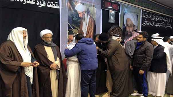 القطيف: مراسم عزاء الشيخ الشهيد نمر النمر مستمرة على وقع المسيرات اليومية والسلطات تواصل احتجاز جثامين الشهداء