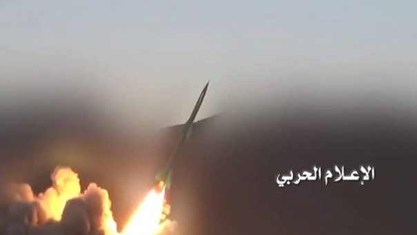 ضربة جديدة للعدوان السعودي..’قاهر1’ الباليستي على مطار جيزان الاقليمي