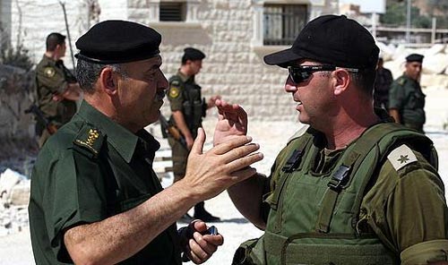 رغم علامات الاستفهام الكبيرة.. التنسيق الأمني بين السلطة الفلسطينية والاحتلال مستمر