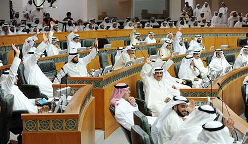 البرلمان الكويتي يوافق على صفقة لشراء طائرات ’تايفون’