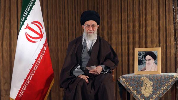الإمام الخامنئي يسمي العام الايراني الجديد &rsquo;عام الاقتصاد المقاوم، الاقدام والعمل&rsquo;: الشعب الإيراني لابد ان يعمل حتى يحمي نفسه  