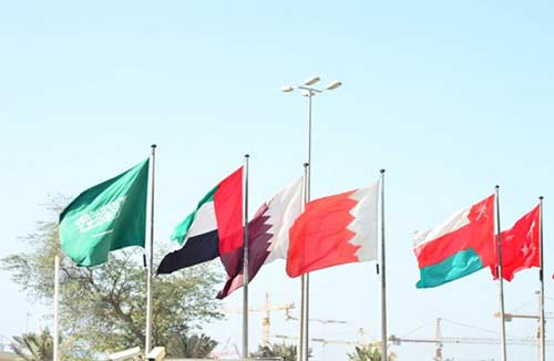 أزمة دول الخليج المالية تشتد.. قروض بقيمة 390 مليار دولار بحلول 2020