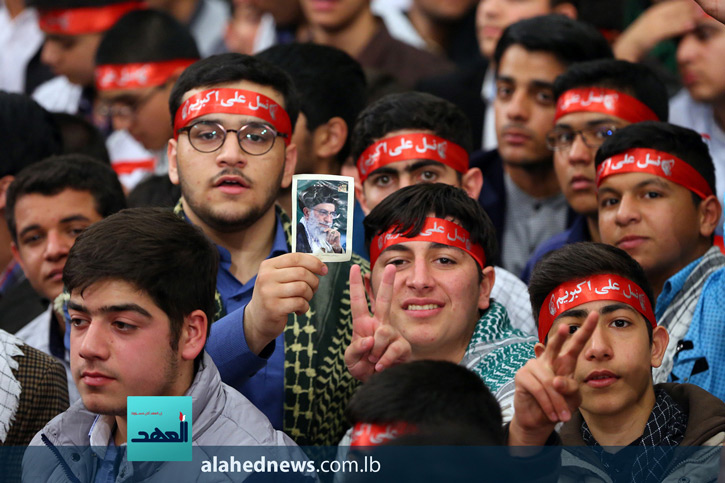 الإمام الخامنئي: شباب حزب الله يتألّقون كالشمس وهم مبعث فخر للعالم الإسلامي