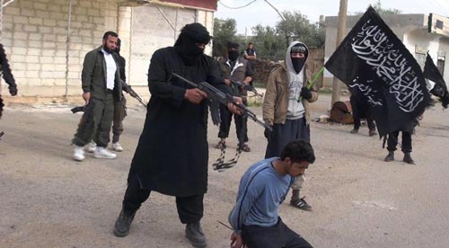 مركز حميميم: &rsquo;جبهة النصرة&rsquo; تستعد للهجوم على دمشق وحلب .. وسنواصل شن ضربات عليها