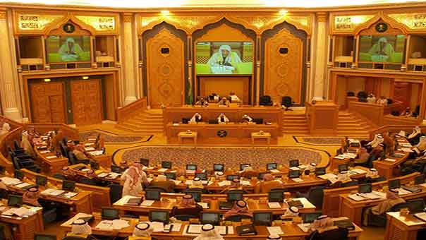 السعودية تعتزم فرض ضرائب على تحويلات الأجانب المالية