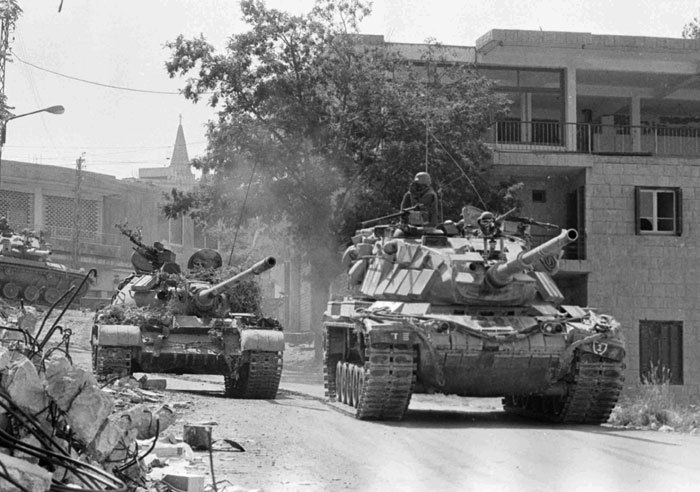 من 1982 وإلى اليوم .. منطق المقاومة ومحورها يتقدمان