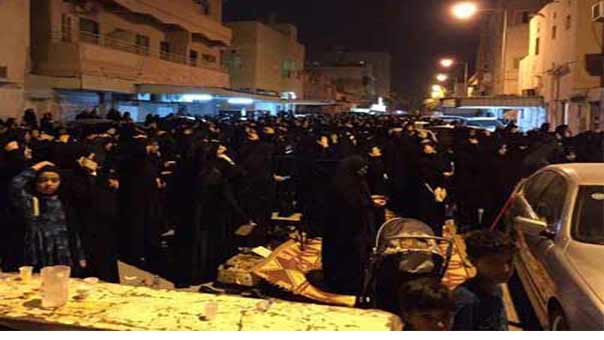 أهالي البحرين يفترشون الطرقات ليل نهار تنديدًا بالمساس بآية الله قاسم