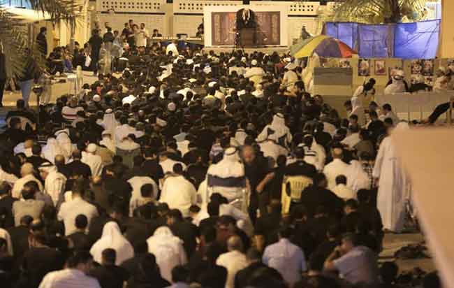 البحرين: إحياء الليلة الأولى من ليالي القدر أمام منزل آية الله قاسم بالدراز