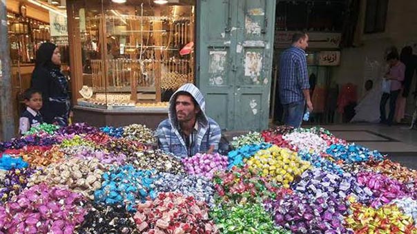 الحصار الصهيوني يسلب أهالي غزة فرحة العيد