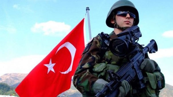إقالة أكثر من 3 آلاف عسكري من الجيش التركي.. ووفد اميركي في تركيا لبحث تسليم غولن