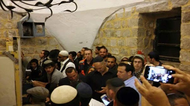 إصابة جندي صهيوني برصاص مقاومين شرق نابلس .. والاحتلال يواصل ملاحقة الأسرى المحررين