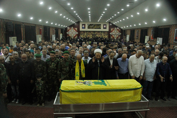 حزب الله يشيّع الشهيدين خضر صفا ومحمد نصرالدين في الغبيري وبزيون الجبيلية