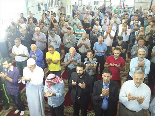 خطباء العيد: لضرورة التمسك بالوحدة الوطنية والعيش المشترك في مواجهة التكفير