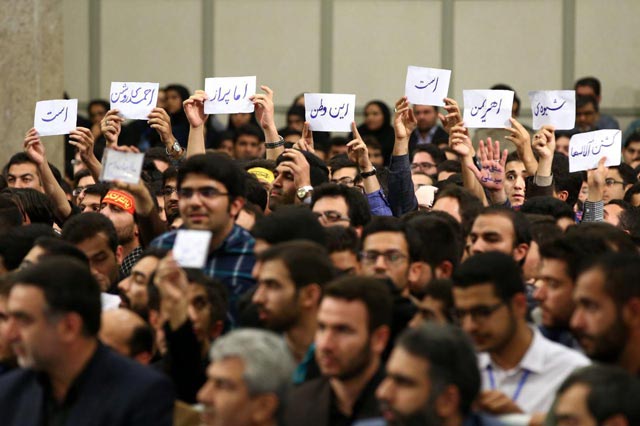 الإمام الخامنئي: الدعوات الغربية لانضمام ايران لـ&rsquo;الاسرة الدولية&rsquo; اعادة تدوير لثقافة التبعية
