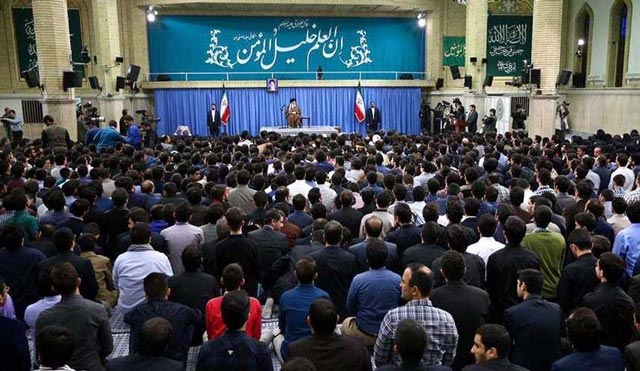 الإمام الخامنئي: الدعوات الغربية لانضمام ايران لـ&rsquo;الاسرة الدولية&rsquo; اعادة تدوير لثقافة التبعية