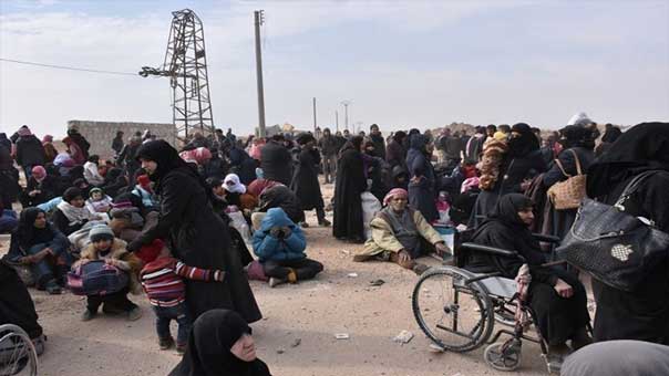 حميميم: أكثر من 8 آلاف مدني غادروا شرق حلب
