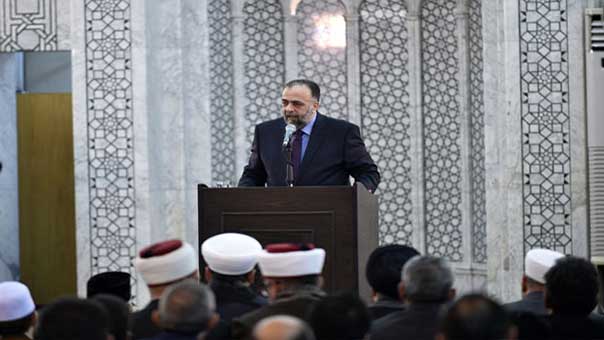 بالصور: الرئيس الأسد يشارك في الاحتفال بذكرى المولد النبوي الشريف في جامع عباد الرحمن بدمشق