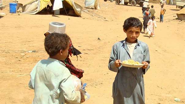  سوء التغذية والامراض يقتلان طفلا يمنياً كل عشر دقائق بسبب العدوان السعودي