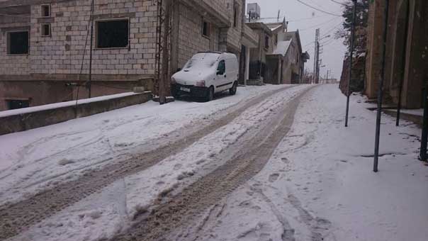 الابيض غطّى لبنان .. والعاصفة تنحسر غداً مخلّفة أضراراً في المزروعات والمنازل