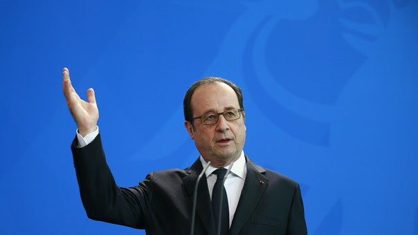 هولاند: على الاتحاد الاوروبي ان يرد بحزم على ترامب