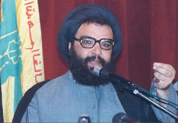 كميل عباس الموسوي يكتب الى والده:
ستبقى المقاومة في أعيننا