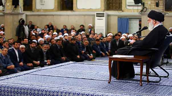 الإمام الخامنئي: الحرب الحقيقية هي حرب اقتصادية وثقافية