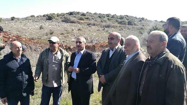 وقفة احتجاجية لأهالي بلدة ميس الجبل ضد العدو الصهيوني
