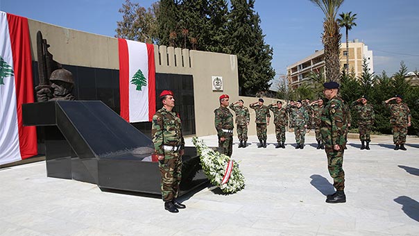 العماد عون تسلّم مهامه في اليرزة: سأسعى لنكون جاهزين للدفاع عن لبنان من العدو &rsquo;الإسرائيلي&rsquo; والإرهاب