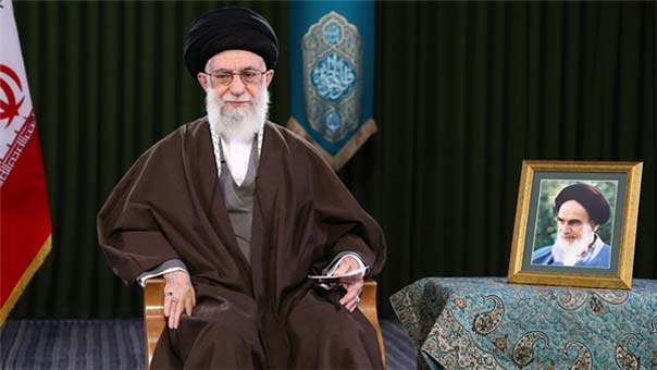الإمام الخامنئي يسمي العام الايراني الجديد بـ’الاقتصاد المقاوم..الانتاج وفرص العمل’: تحقيقها يثمر نجاحات باهرة
